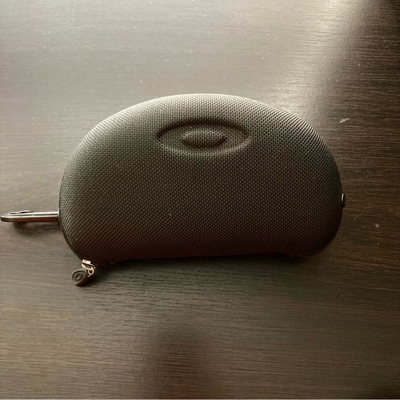 Oakley Hard Shell Soft Vault Sunglasses Case - Picture 1 of 7